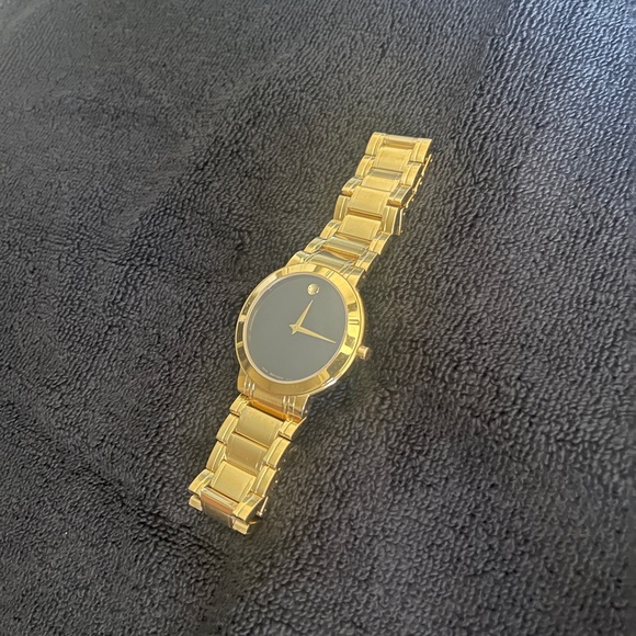 Movado mens 38mm museum watch - Picture 11 of 11